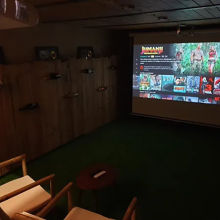 El Loft De Padrosa Apartamento Riumors